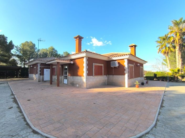 Image No.1-Villa de 5 chambres à vendre à Yecla