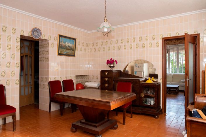 Image No.10-7 Bed Villa for sale