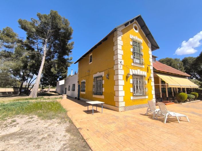 Image No.2-Villa de 7 chambres à vendre à Yecla