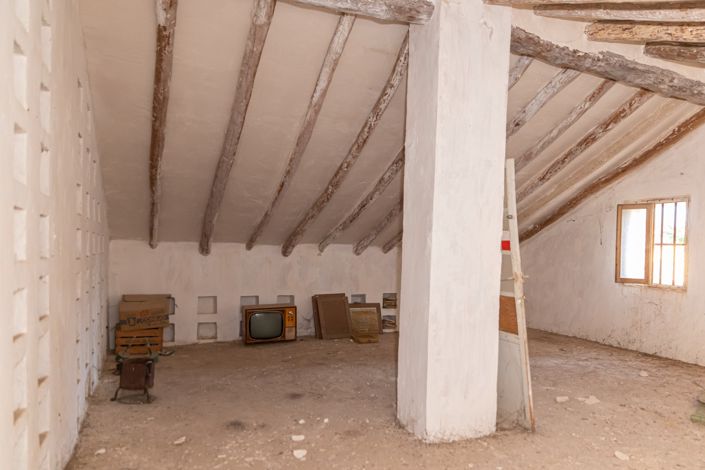 Image No.27-7 Bed Villa for sale