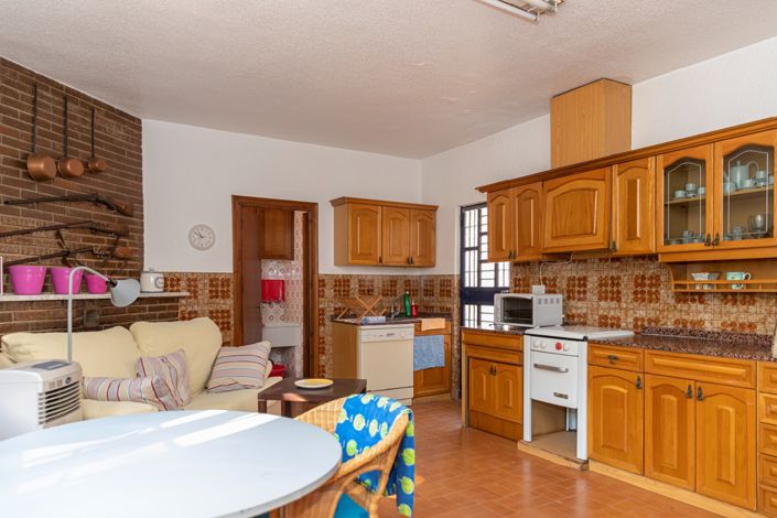 Image No.8-7 Bed Villa for sale