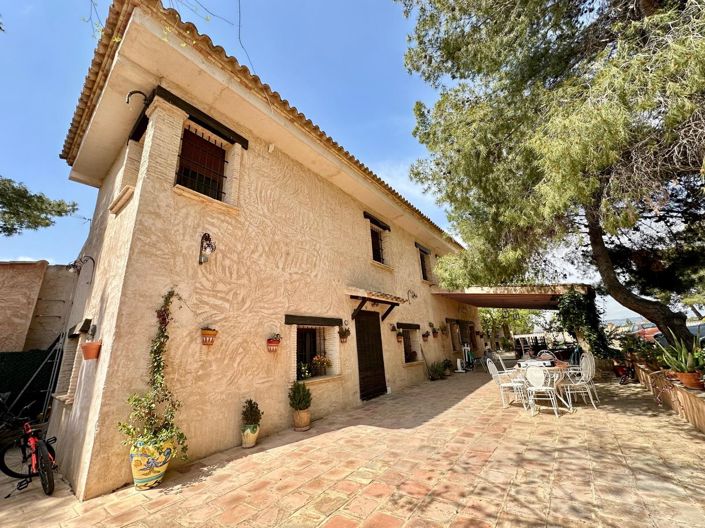 Image No.1-Villa de 8 chambres à vendre à Yecla