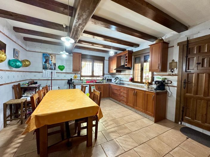 Image No.17-Villa de 8 chambres à vendre à Yecla