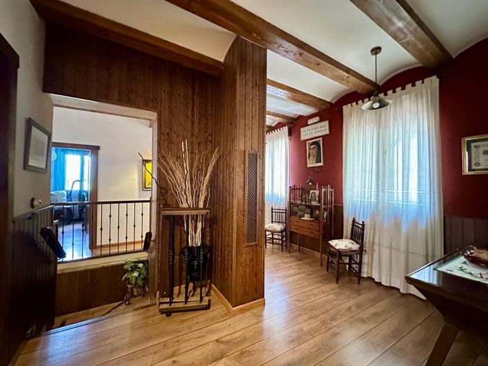 Image No.22-Villa de 8 chambres à vendre à Yecla