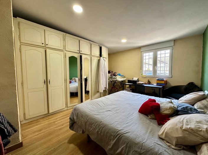 Image No.39-Villa de 8 chambres à vendre à Yecla