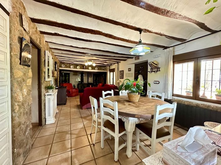 Image No.42-Villa de 8 chambres à vendre à Yecla