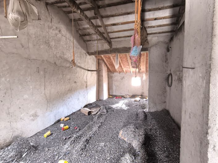 Image No.6-8 Bed Property for sale