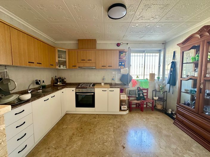 Image No.6-5 Bed Villa for sale