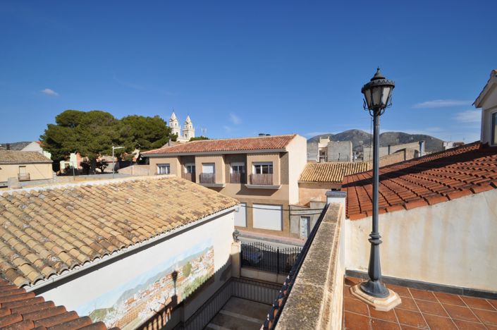 Image No.11-5 Bed Townhouse for sale