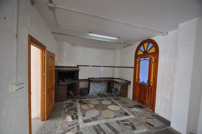 Image No.20-5 Bed Townhouse for sale