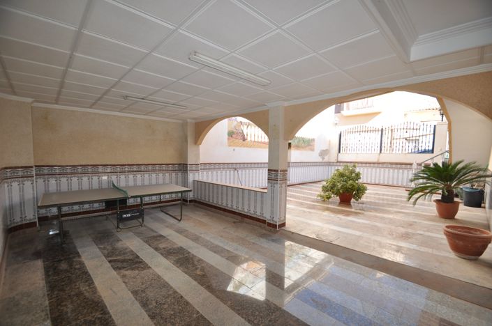 Image No.21-5 Bed Townhouse for sale