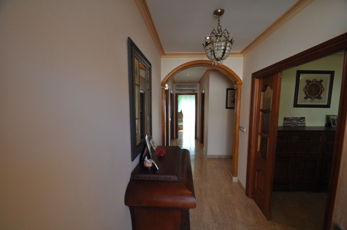 Image No.38-5 Bed Townhouse for sale