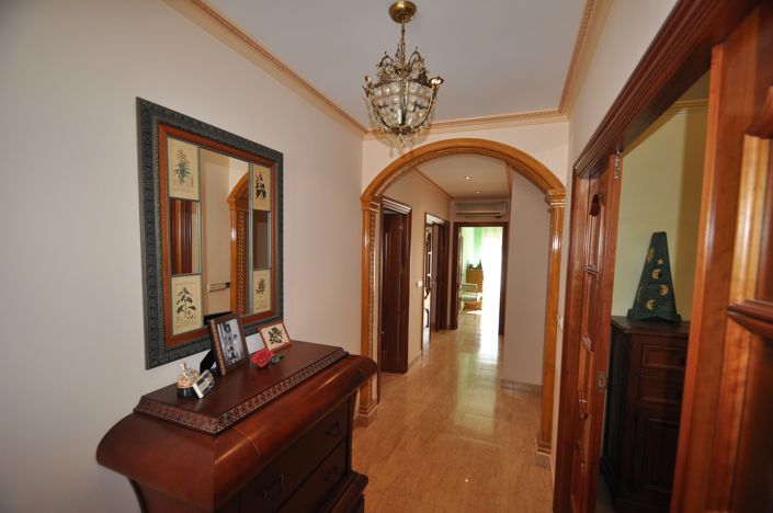 Image No.39-5 Bed Townhouse for sale