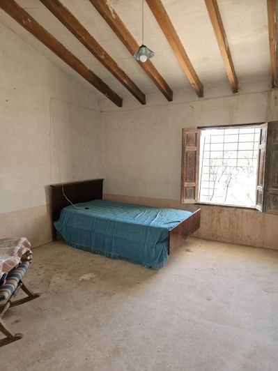 Image No.12-5 Bed Country House for sale