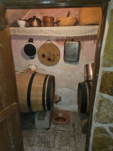 Image No.7-5 Bed Country House for sale