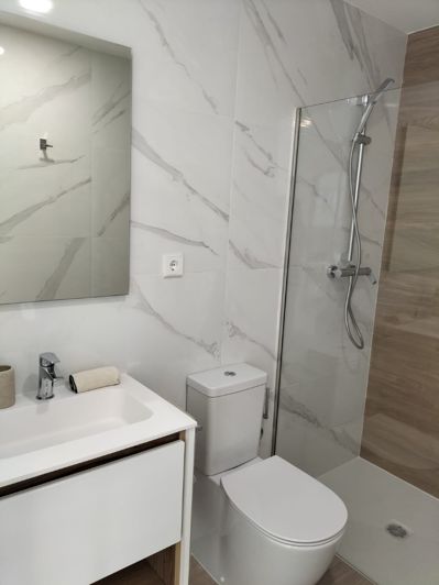 Image No.20-2 Bed Apartment for sale