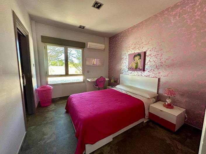 Image No.12-Villa de 5 chambres à vendre à Yecla