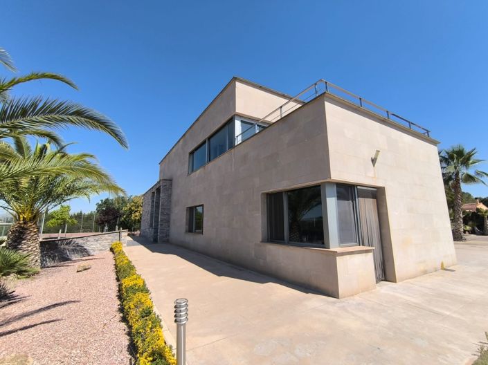 Image No.37-5 Bed Villa for sale