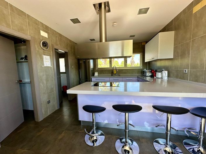 Image No.6-Villa de 5 chambres à vendre à Yecla