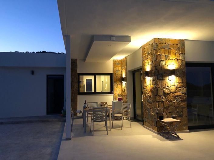 Image No.7-4 Bed Property for sale