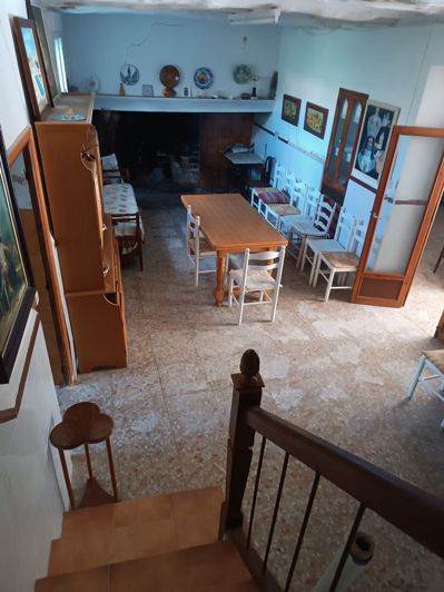 Image No.5-Maison de campagne de 6 chambres à vendre à Yecla