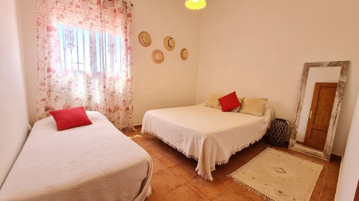 Image No.10-3 Bed Villa for sale