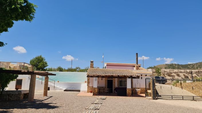 Image No.29-3 Bed Villa for sale