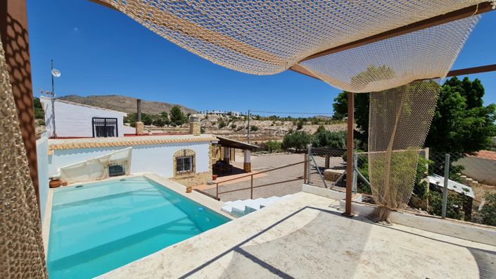 Image No.30-3 Bed Villa for sale