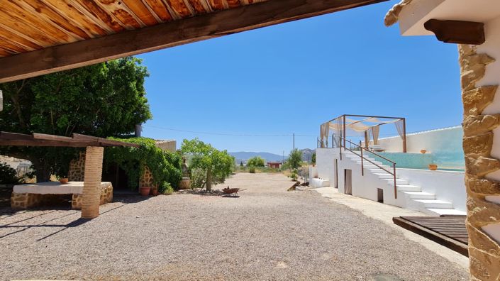 Image No.8-3 Bed Villa for sale