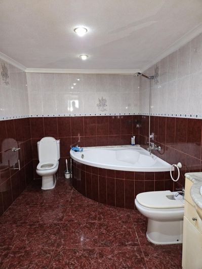 Image No.15-5 Bed Townhouse for sale