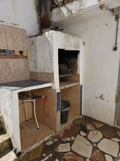 Image No.30-5 Bed Townhouse for sale