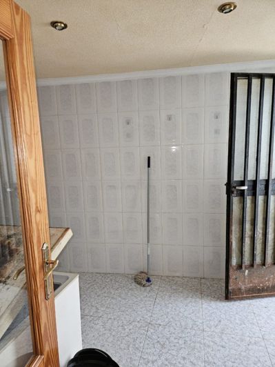 Image No.32-5 Bed Townhouse for sale