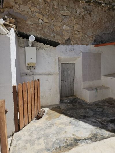 Image No.36-5 Bed Townhouse for sale