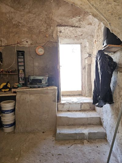 Image No.41-5 Bed Townhouse for sale