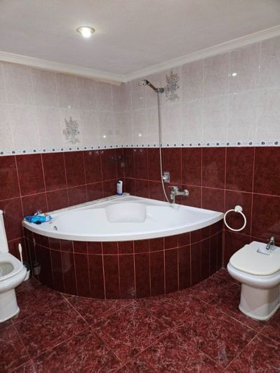 Image No.5-5 Bed Townhouse for sale