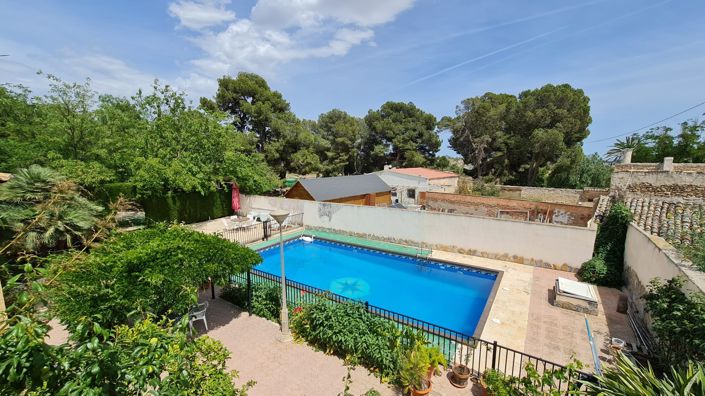 Image No.28-8 Bed Villa for sale