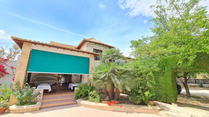 Image No.50-8 Bed Villa for sale