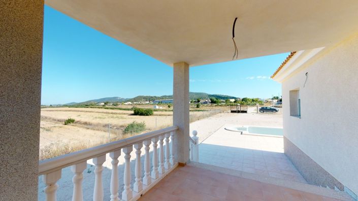 Image No.17-3 Bed Property for sale