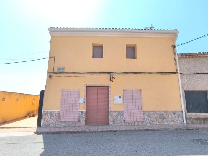 Image No.1-5 Bed Townhouse for sale