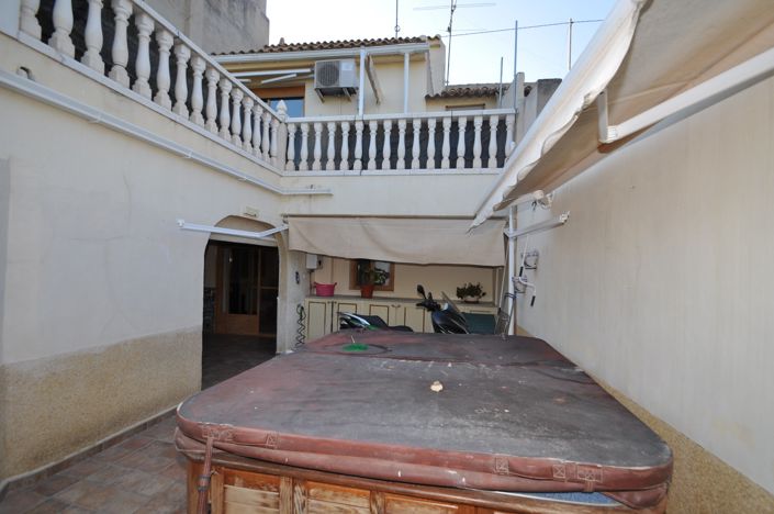 Image No.26-4 Bed Village House for sale