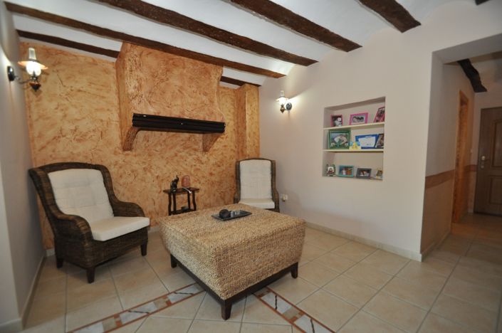 Image No.8-4 Bed Village House for sale