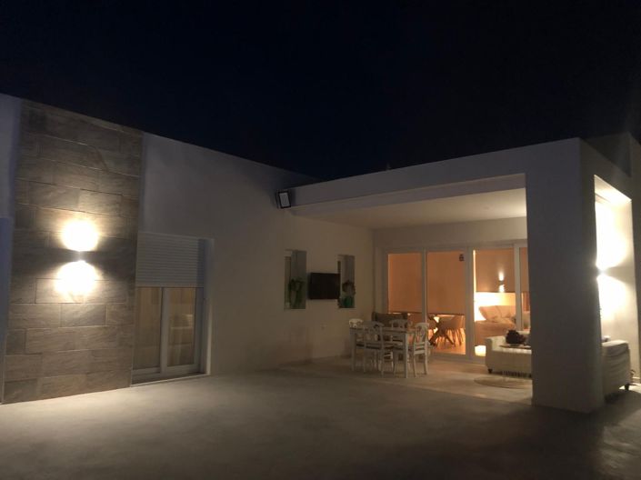 Image No.12-3 Bed Property for sale