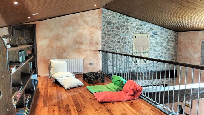 Image No.15-8 Bed Villa for sale