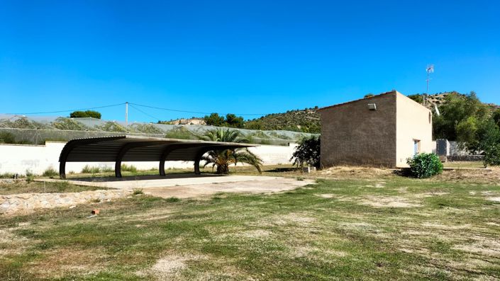 Image No.20-8 Bed Villa for sale