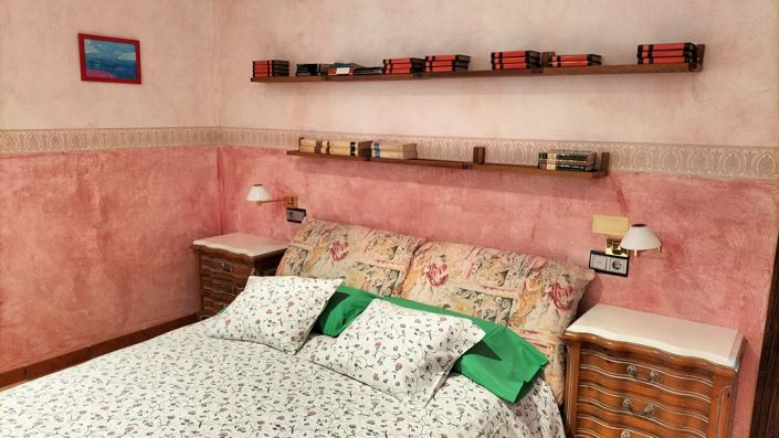 Image No.28-8 Bed Villa for sale