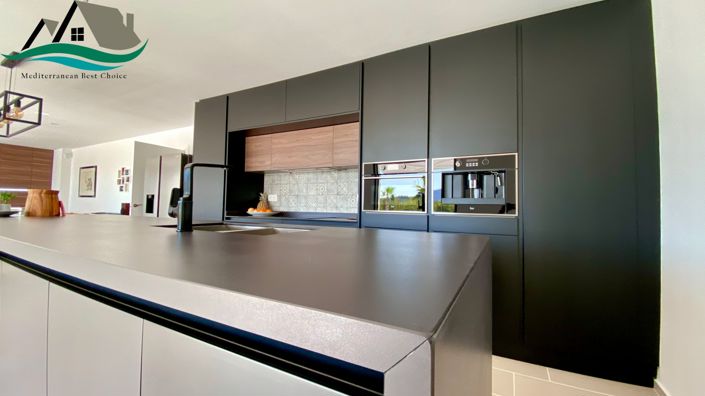 Image No.3-3 Bed Property for sale