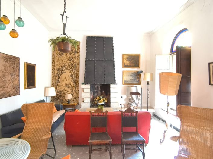 Image No.6-15 Bed Country House for sale