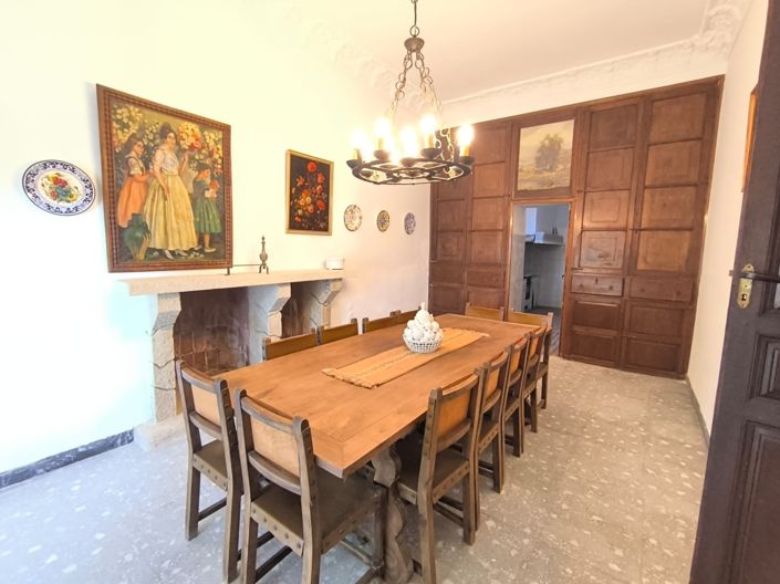 Image No.7-15 Bed Country House for sale