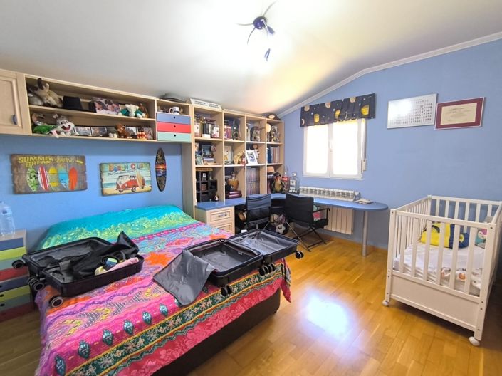 Image No.17-Villa de 6 chambres à vendre à Yecla