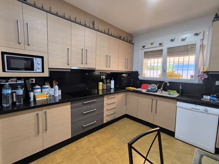 Image No.2-Villa de 6 chambres à vendre à Yecla